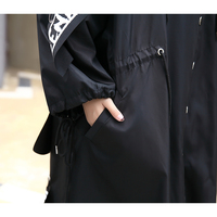 XITAO łączone Plus rozmiar czarny wykop dla kobiet fala długa z nadrukiem Streetwear kapturem dorywczo kobiet szeroki zwężone płaszcz 2019 ZLL1100 4